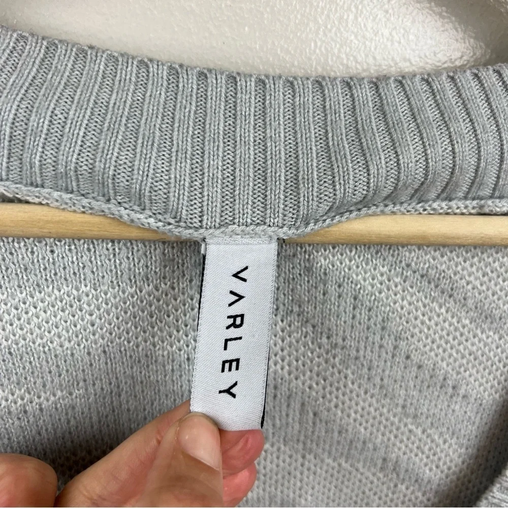 Varley Calvert Vneck Sweater Size Medium Gray Zebra Oversized Chunky Cozy Wool - Picture 4 of 10